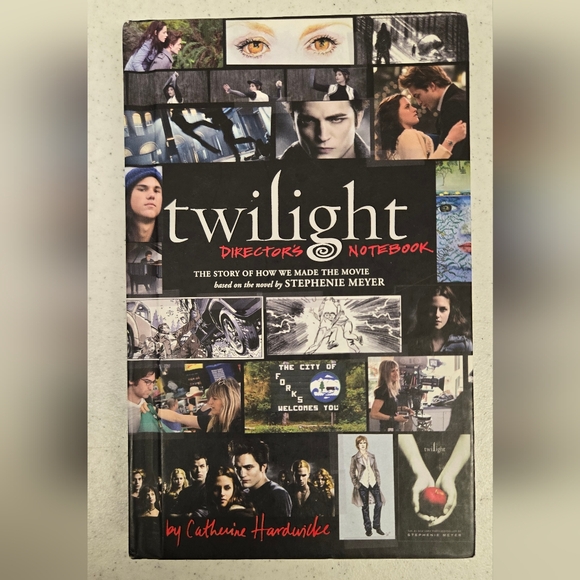 Twilight Director's Notebook - Picture 1 of 4